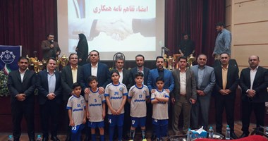 رونمایی از پیراهن جدید تیم فوتبال یکی از باشگاه‌های فیروزکوه توسط شرکت تامین ماسه ریخته گری